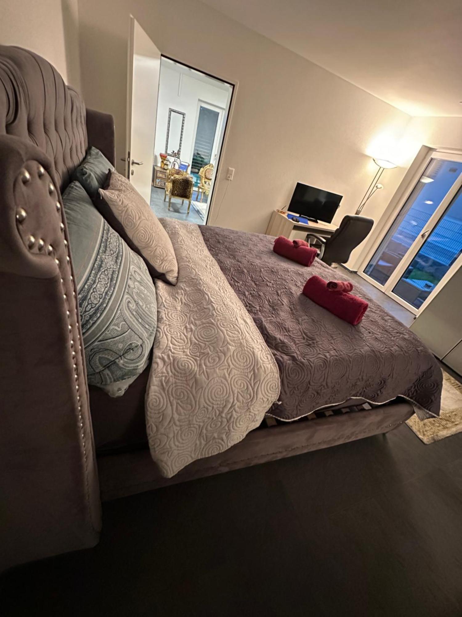 V.I.P Appartement Boettstein ภายนอก รูปภาพ